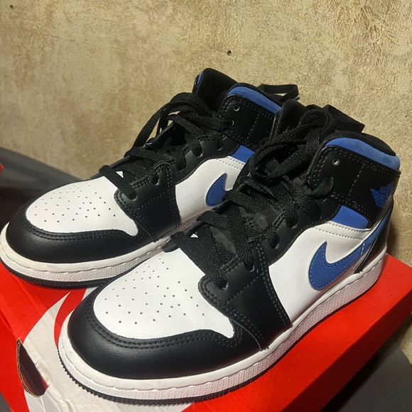 Blue black and white Nike air jordan 1s Mid Racer - Picture 1 of 2